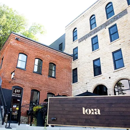 Lora Hotel